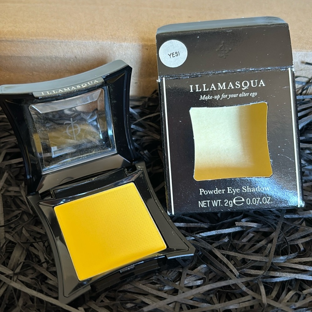 ILLAMASQUA || Yes! eyeshadow